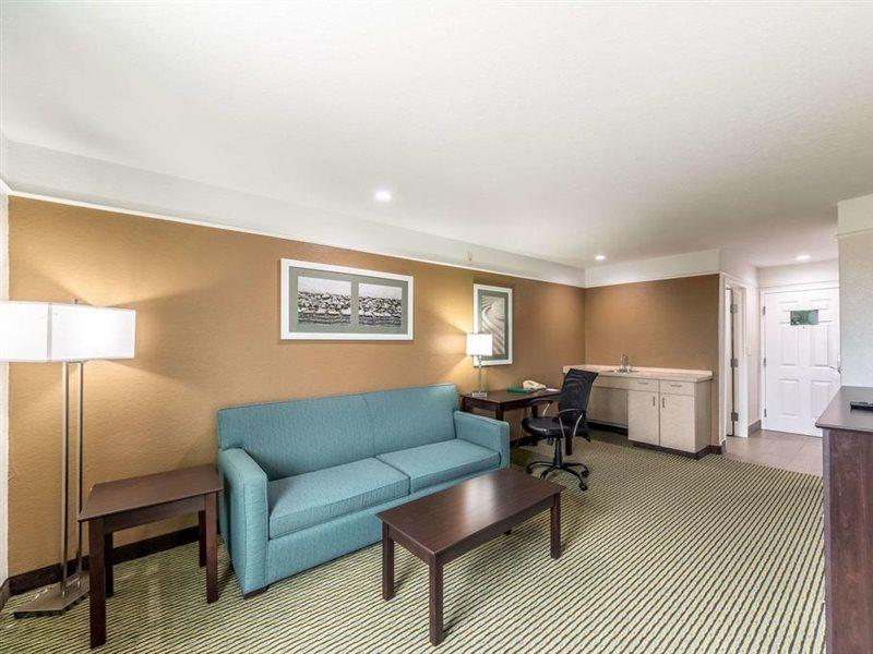 Quality Inn & Suites Seaworld North San Antonio Dış mekan fotoğraf