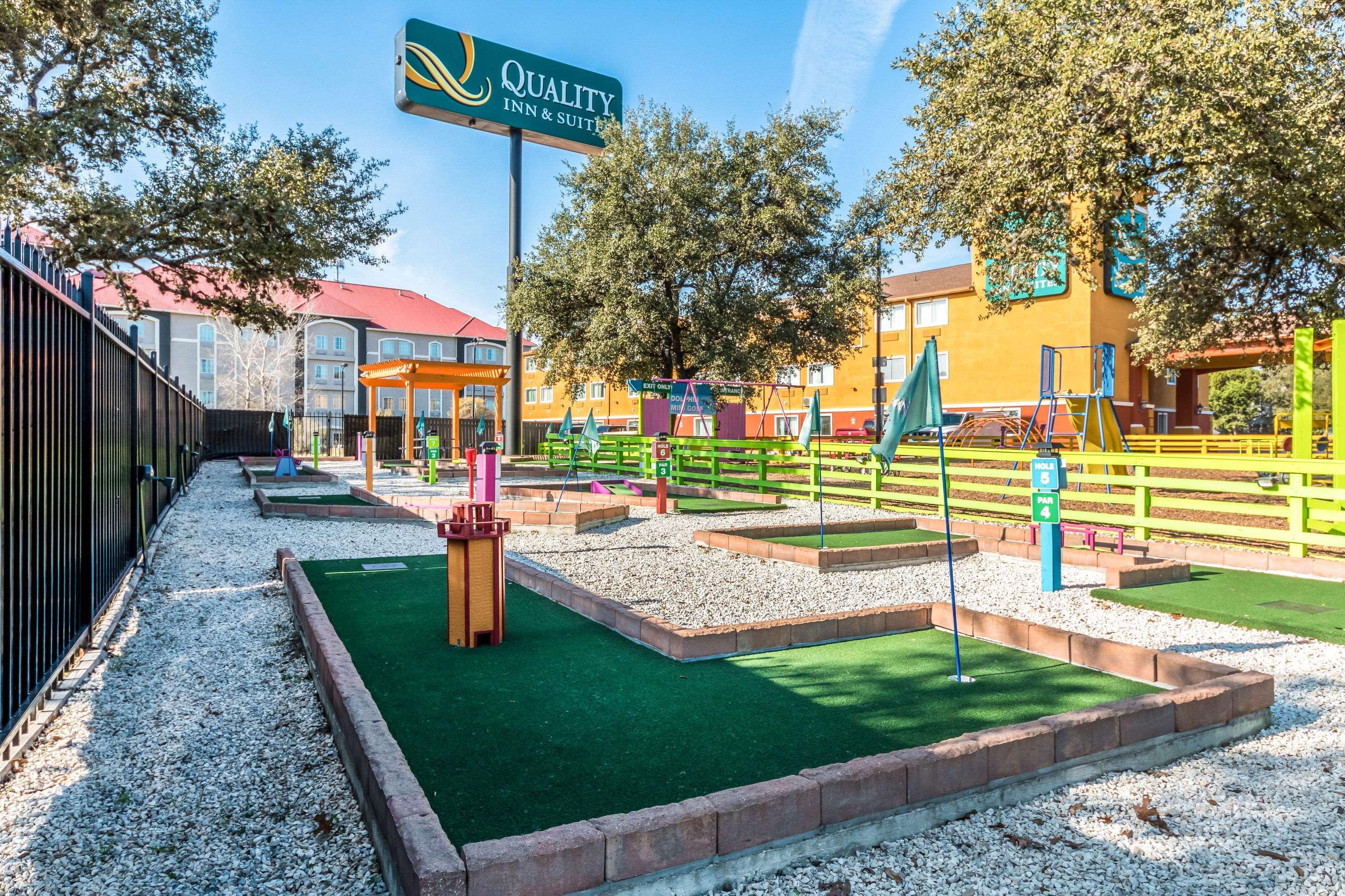 Quality Inn & Suites Seaworld North San Antonio Dış mekan fotoğraf