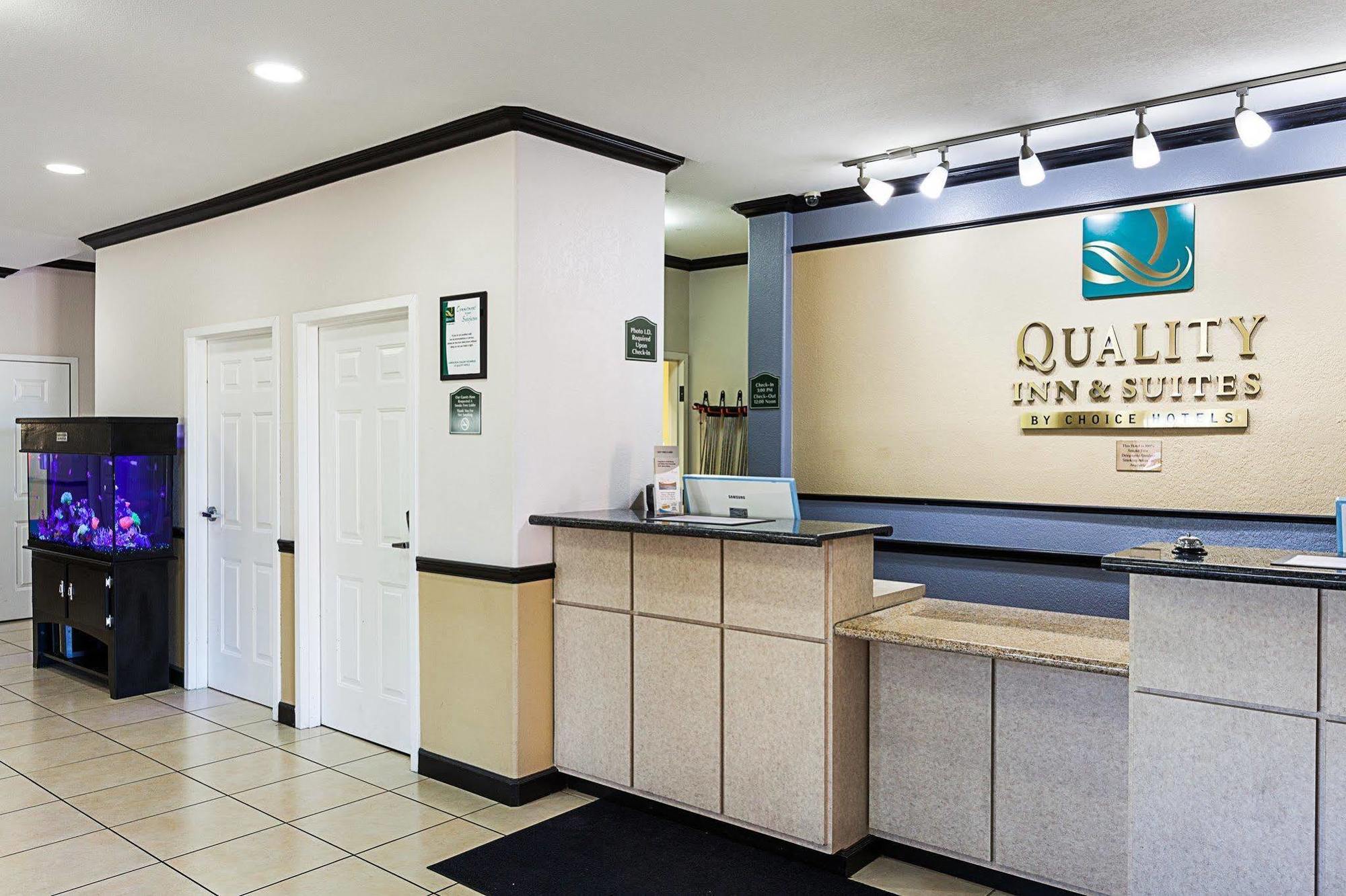 Quality Inn & Suites Seaworld North San Antonio Dış mekan fotoğraf